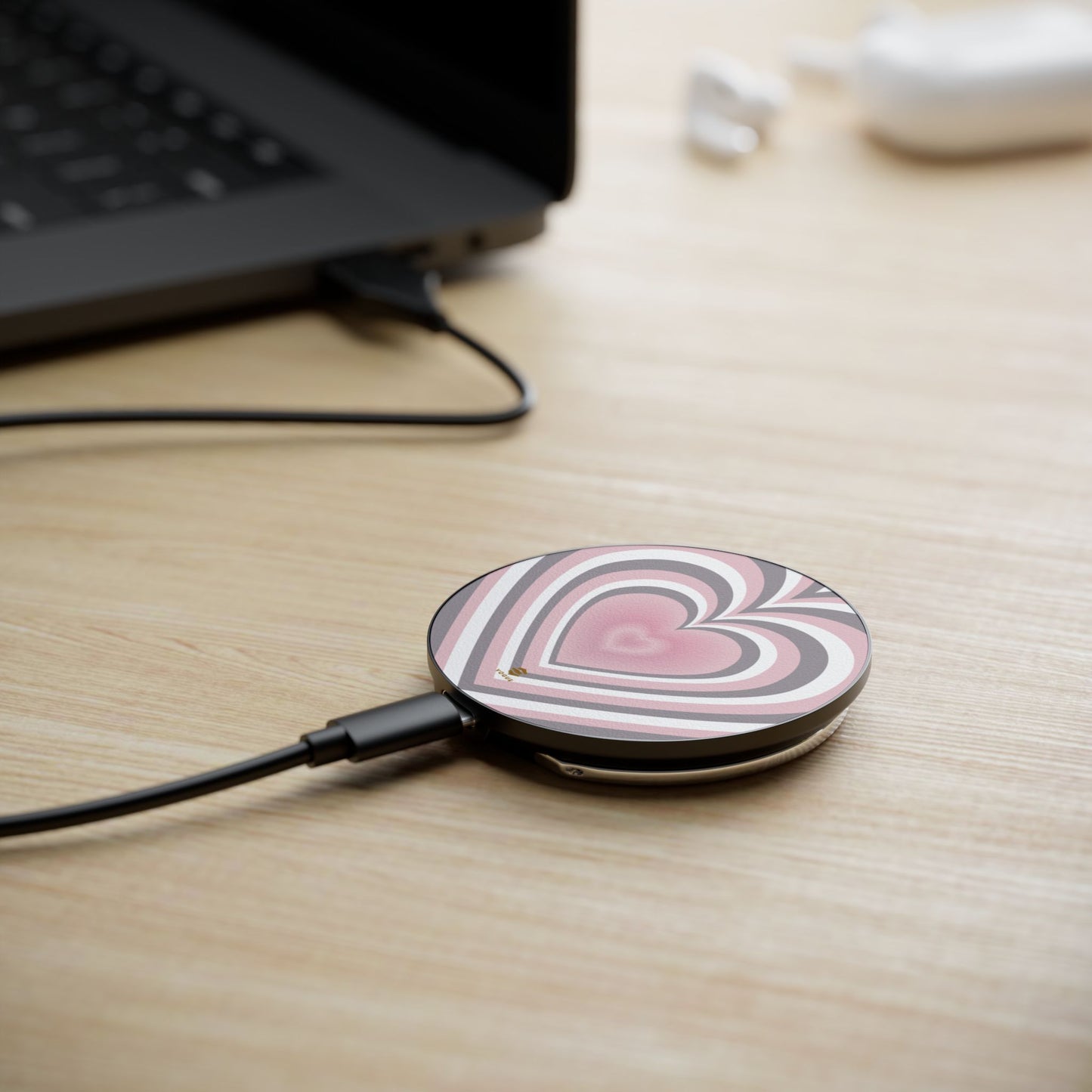 Pink & Grey Hearts Induction Charger