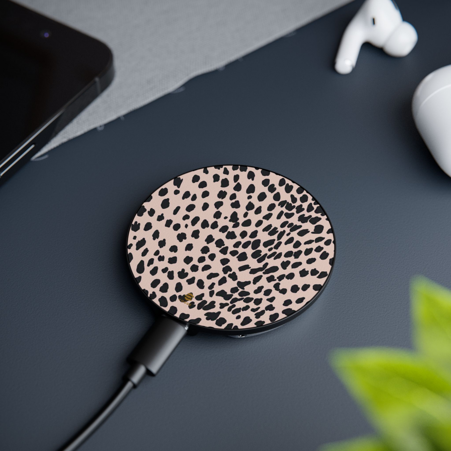 Beige Animal Print Magnetic Induction Charger
