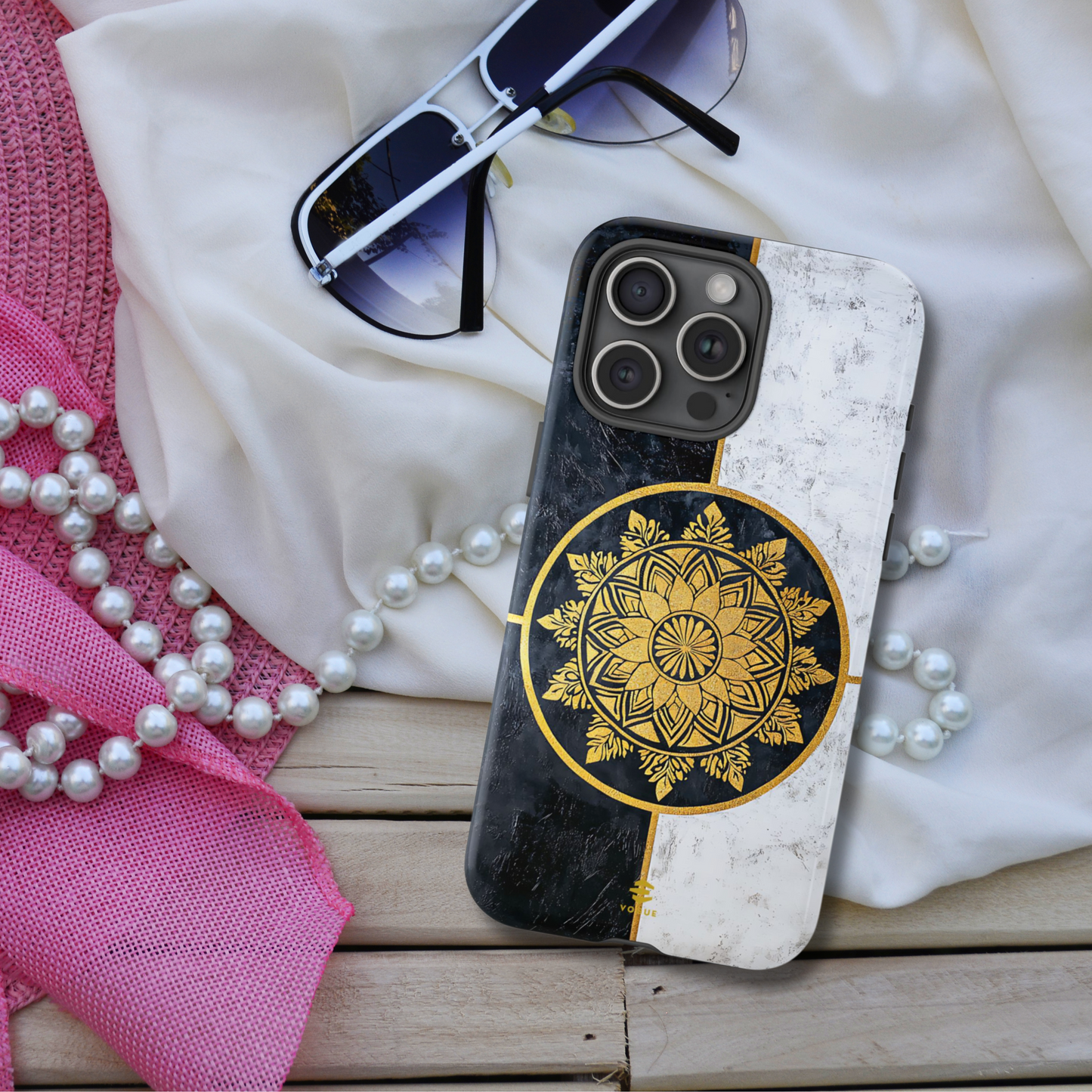 iPhone-Hülle & Cover mit goldenem Mandala