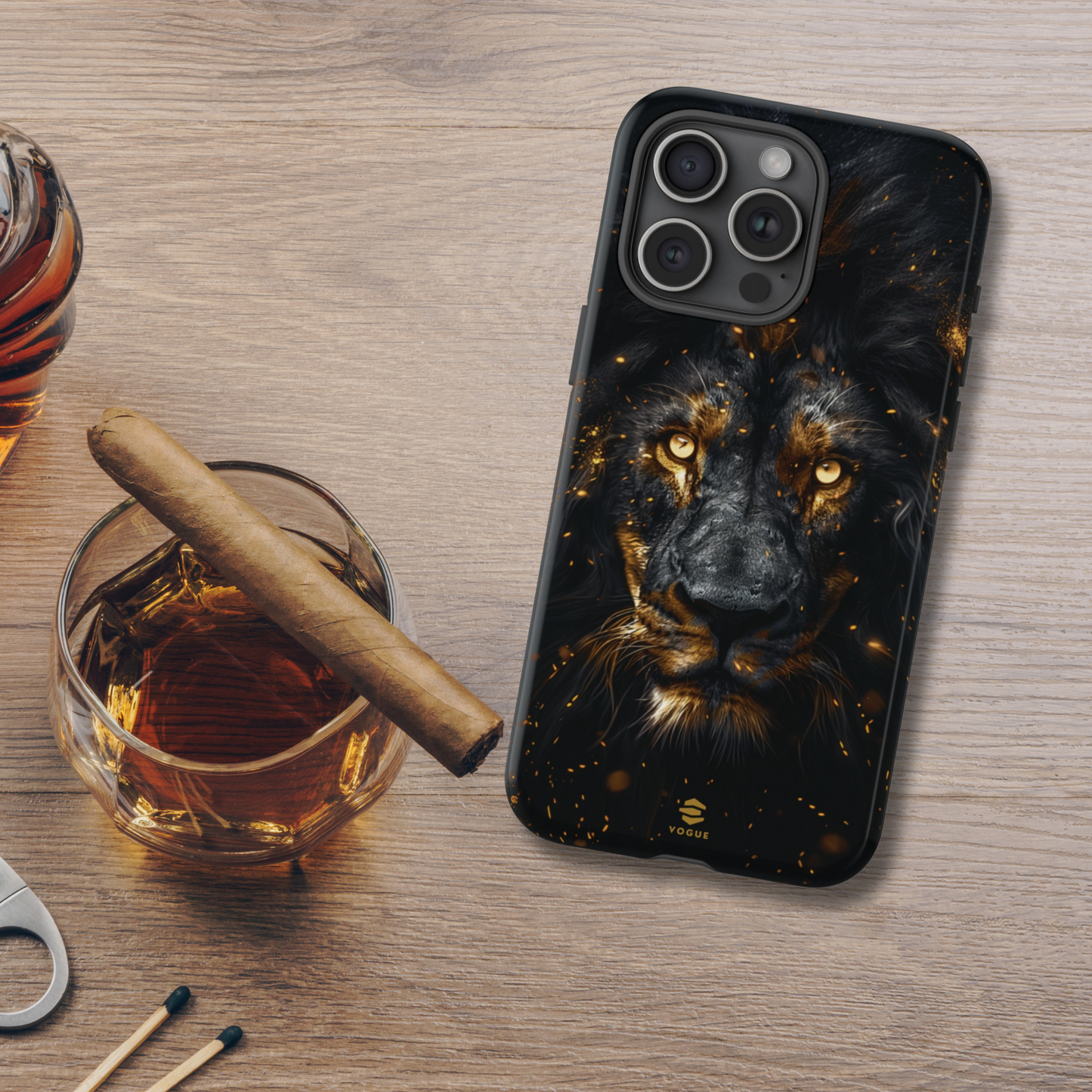 Funda para iPhone con diseño de león negro