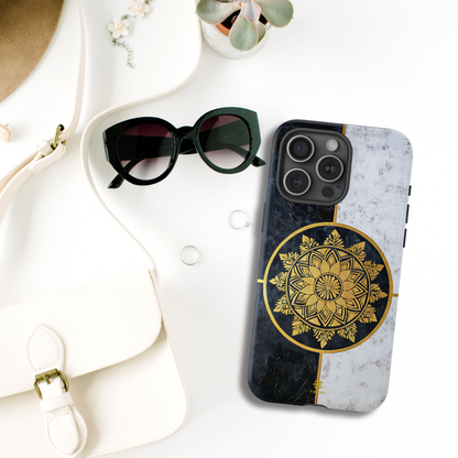iPhone-Hülle &amp; Cover mit goldenem Mandala